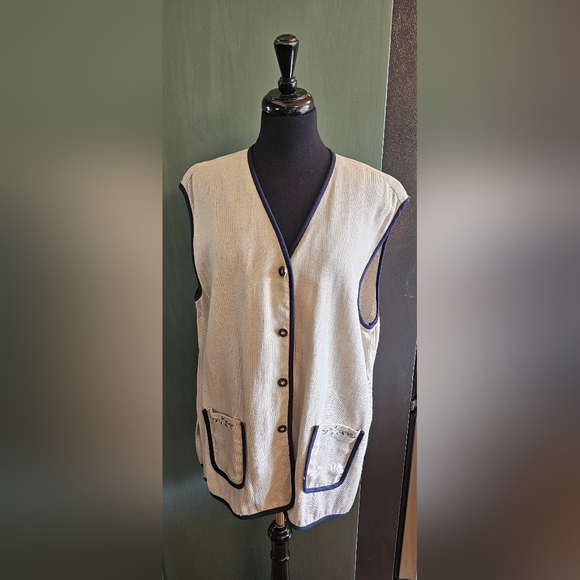 Citylife vest - Picture 1 of 8